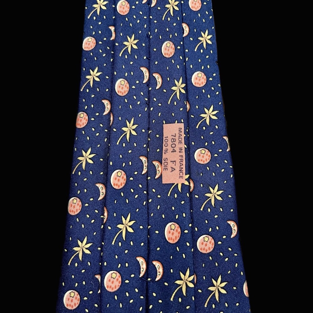 ***SOLD*** HERMES - EUC - Blue Silk Tie with Leaves and Moon Motif. - Picture 7 of 8